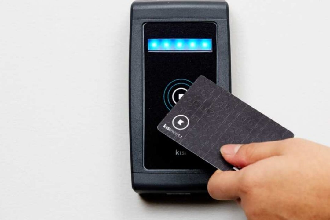 Sao Chép Thẻ RFID Là Gì | Ứng Dụng và Rủi Ro